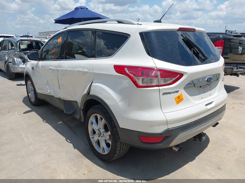 Vin: 1fmcu0j98fua77937, lot: 46282973, ford escape titanium 20153