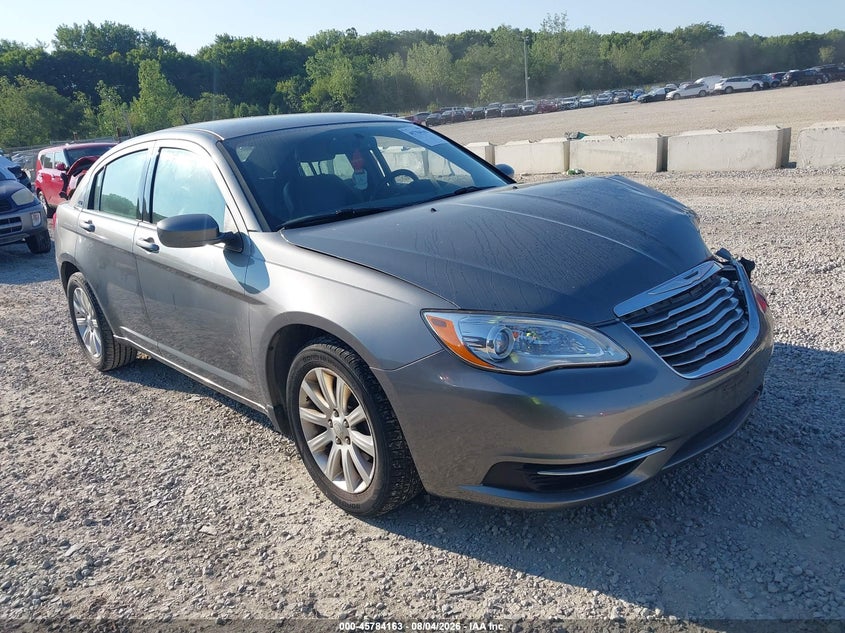 2013 Chrysler 200 Touring