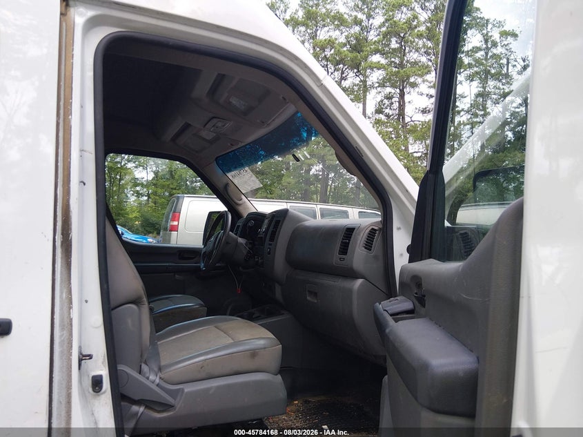 2018 NISSAN NV CARGO NV2500 HD auction photo 5