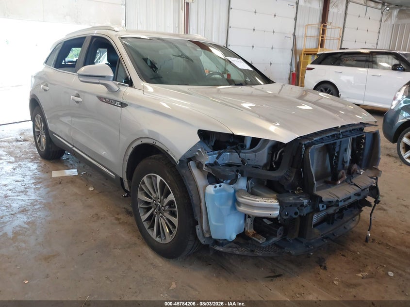2019 Lincoln Nautilus Select