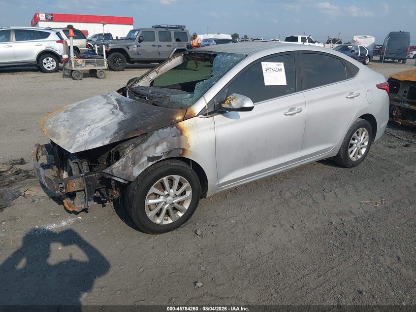 2021 HYUNDAI ACCENT auction photo 2