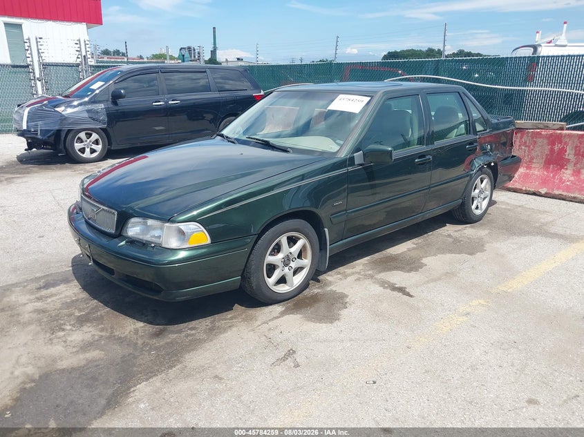 1998 Volvo S70, Left Side, IAAI, VIN YV1LS5675W3525047 — photo 2