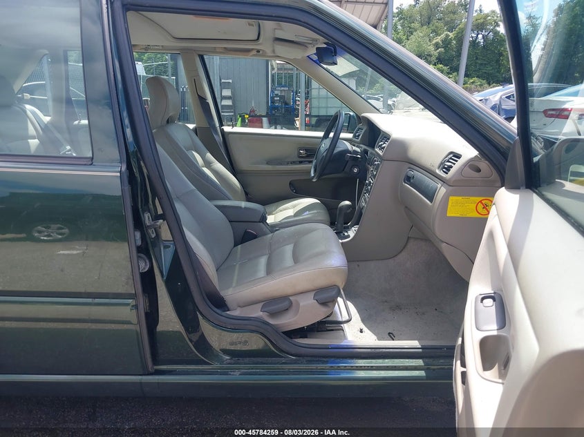 1998 VOLVO S70 auction photo 5