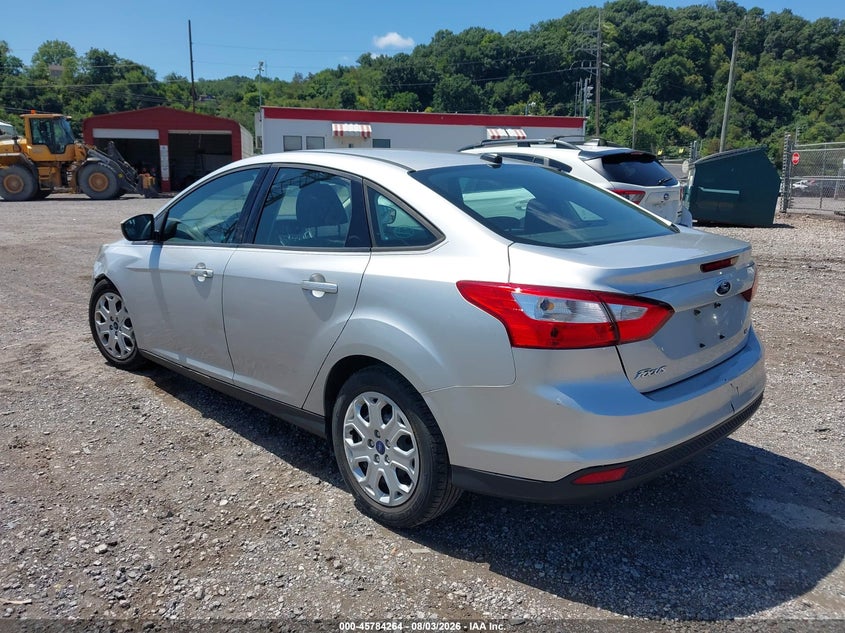 Vin: 1fahp3f2xcl447100, lot: 46283088, ford focus se 20123