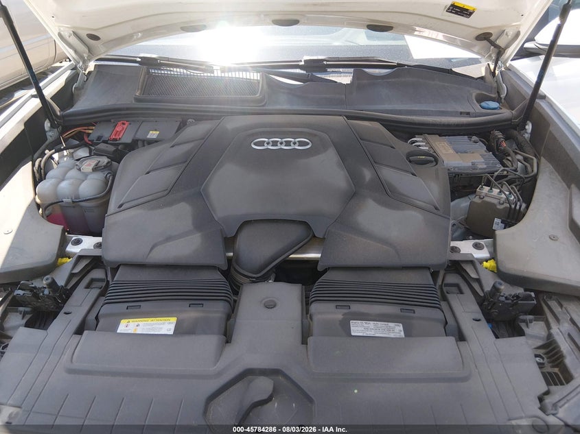 2021 AUDI Q8 PRESTIGE 55 TFSI QUATTRO TIPTRONIC · Фото 10