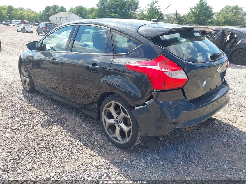 Vin: 1fadp3l95dl149801, lot: 46283186, ford focus st 20133