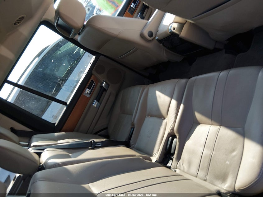 2015 LAND ROVER LR4 auction photo 8