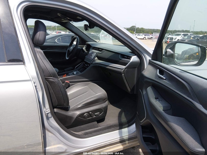 2024 JEEP GRAND CHEROKEE 4XE auction photo 5