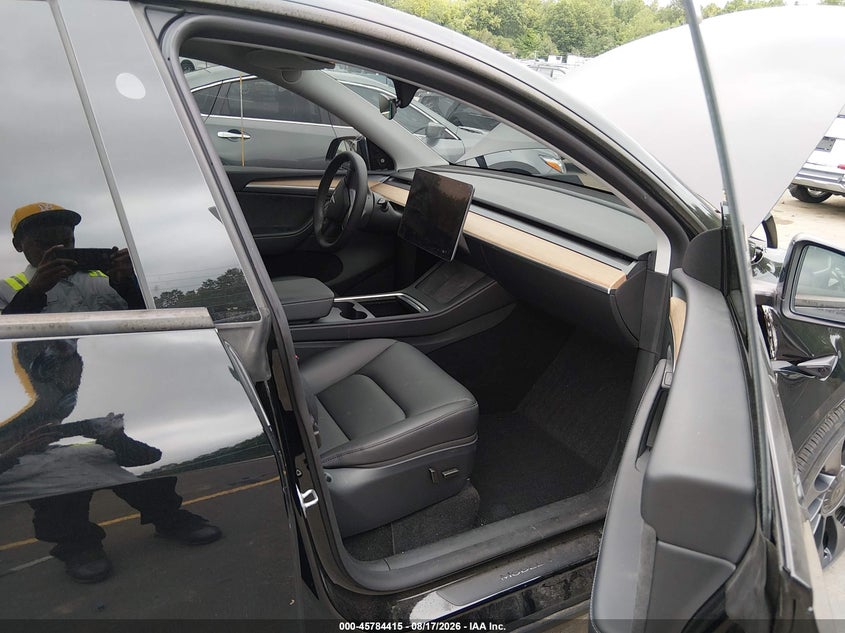 2024 TESLA MODEL Y SPORT UTILITY VEHICLE ELECTRIC