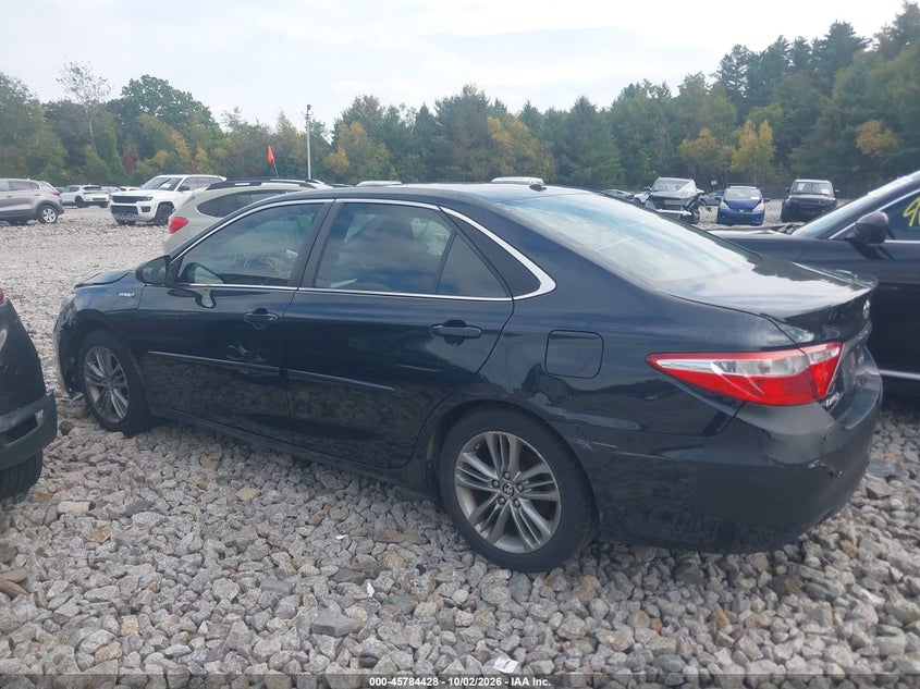 TOYOTA CAMRY HYBRID - zdjęcie 14