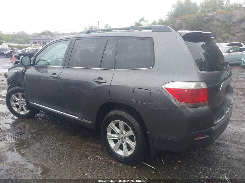 2013 TOYOTA HIGHLANDER auction photo 3