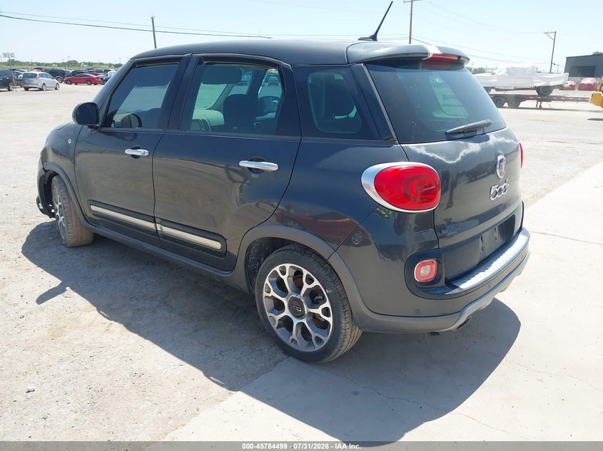 2014 FIAT 500L auction photo 3