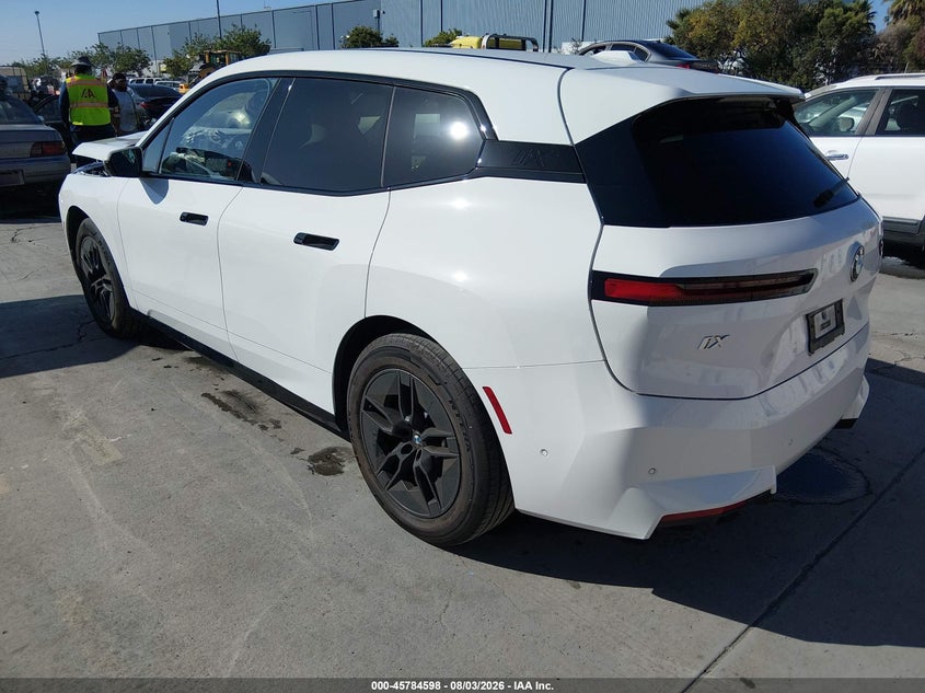 Vin: wb543cf02tcv10740, lot: 46283422, bmw ix xdrive45 20263