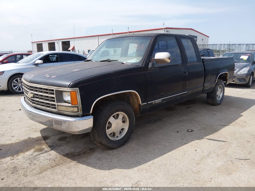 1992 CHEVROLET GMT-400 auction photo 2