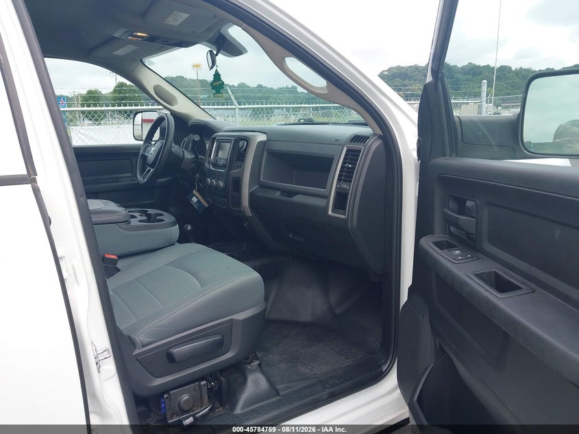 2017 RAM 3500 auction photo 4