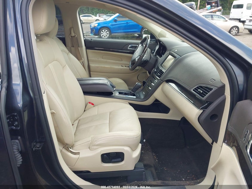 2014 LINCOLN MKT auction photo 5