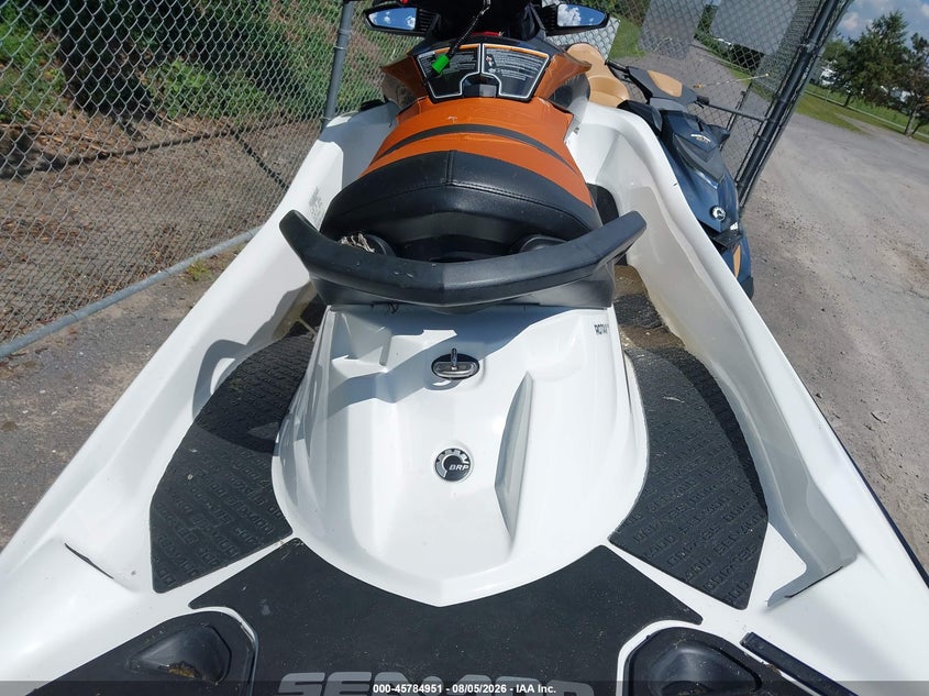 2015 SEADOO GTX 155 auction photo 5