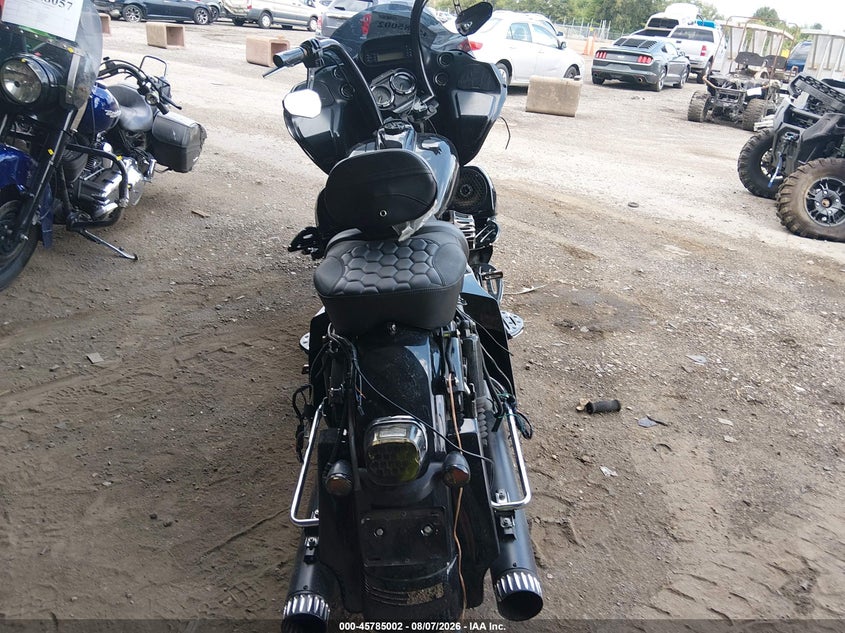 2012 HARLEY-DAVIDSON FLTRU auction photo 6