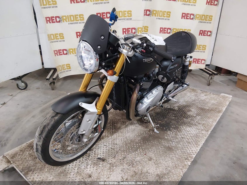 2016 TRIUMPH MOTORCYCLE THRUXTON auction photo 2