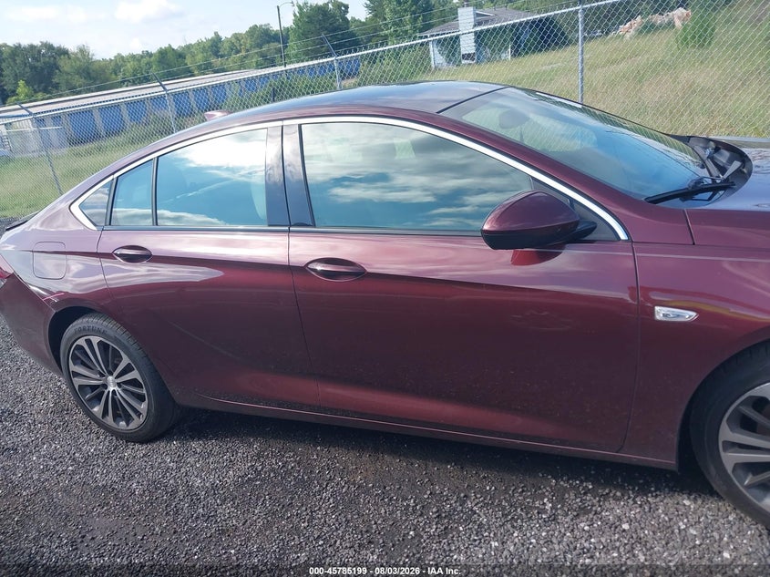 BUICK REGAL SPORTBACK 2018 VIN W04GN6SX3J1101407