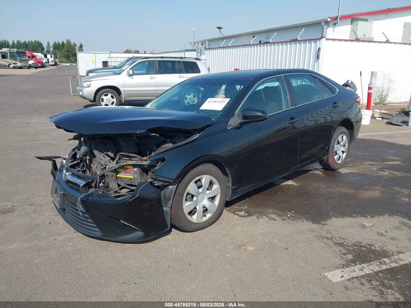 2016 Toyota Camry, Front End, IAAI, VIN 4T4BF1FKXGR566192 — photo 2