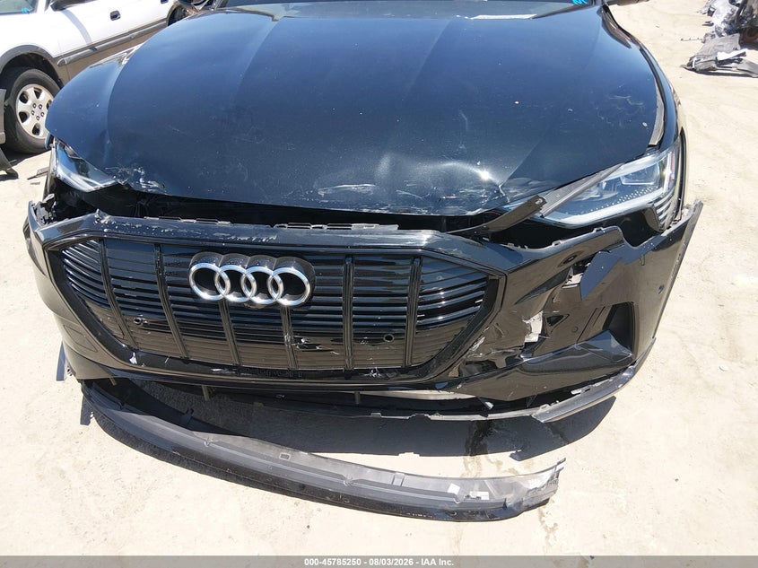 2022 AUDI E-TRON auction photo 6