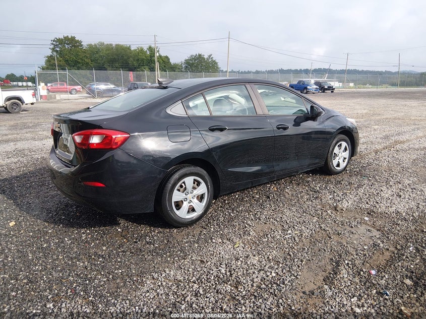 2018 CHEVROLET CRUZE auction photo 4