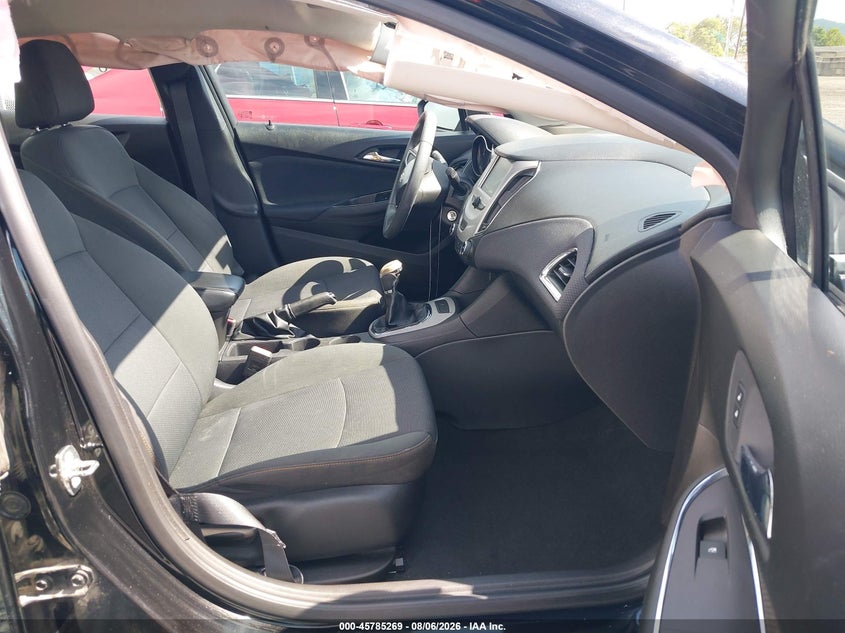 2018 CHEVROLET CRUZE auction photo 5