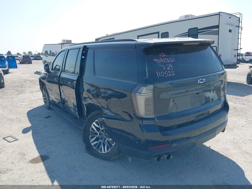 CHEVROLET SUBURBAN - zdjęcie 3