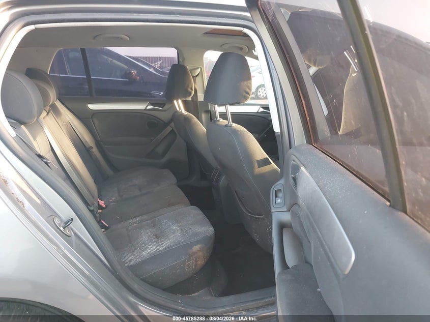2011 VOLKSWAGEN GOLF auction photo 8