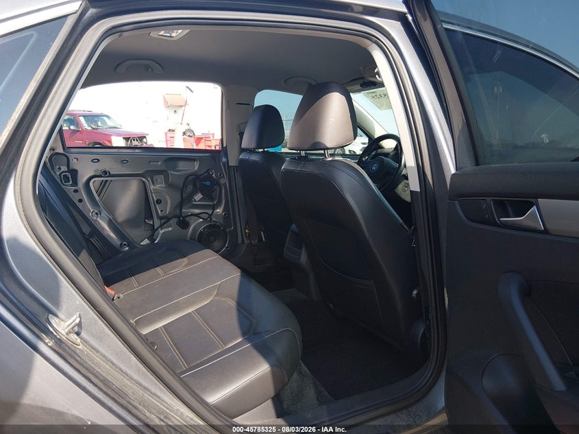 2015 VOLKSWAGEN PASSAT auction photo 8