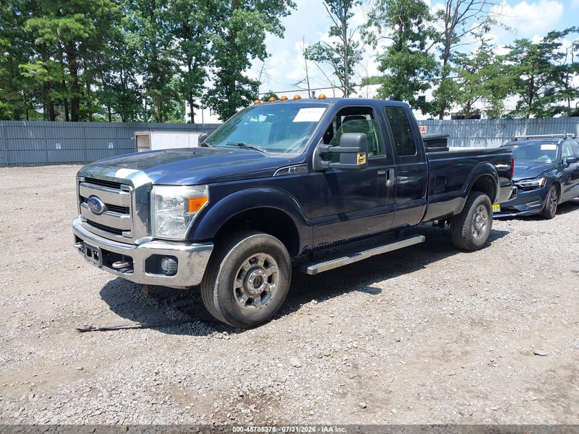 2012 Ford F350, Left & Right Side, IAAI, VIN 1FT8X3BT7CEB20408 — photo 2