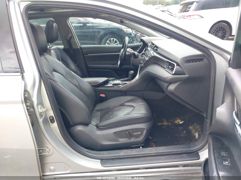 TOYOTA CAMRY - zdjęcie 5