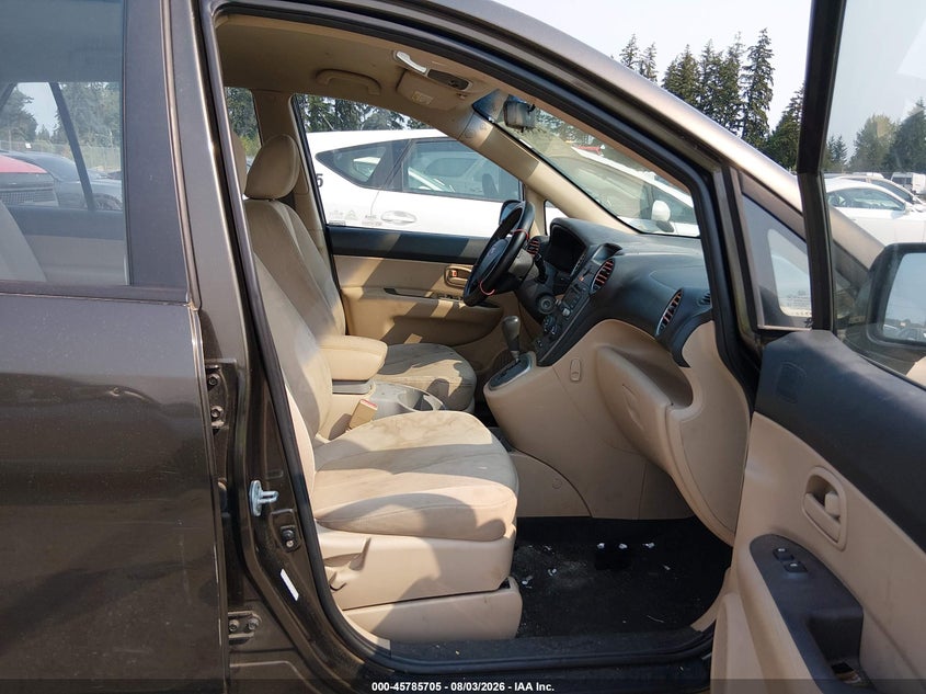2009 KIA RONDO auction photo 5