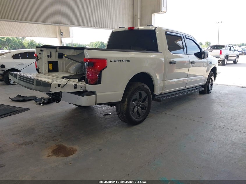 2024 FORD F-150 LIGHTNING auction photo 4