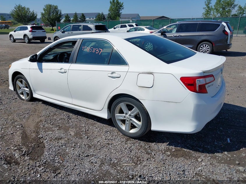 Vin: 4t1bf1fk8cu545667, lot: 46284661, toyota camry se 20123