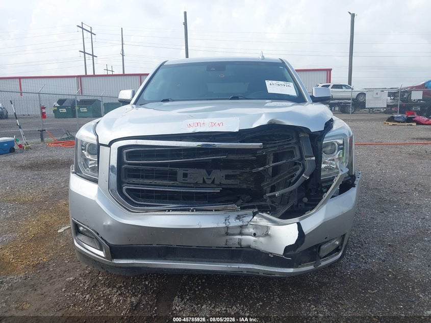 2017 GMC YUKON auction photo 6