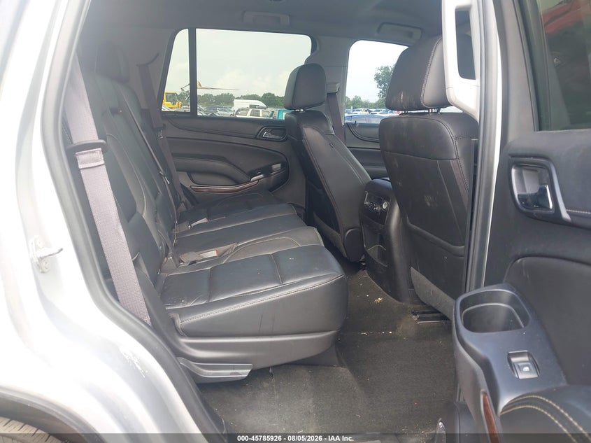 2017 GMC YUKON auction photo 8