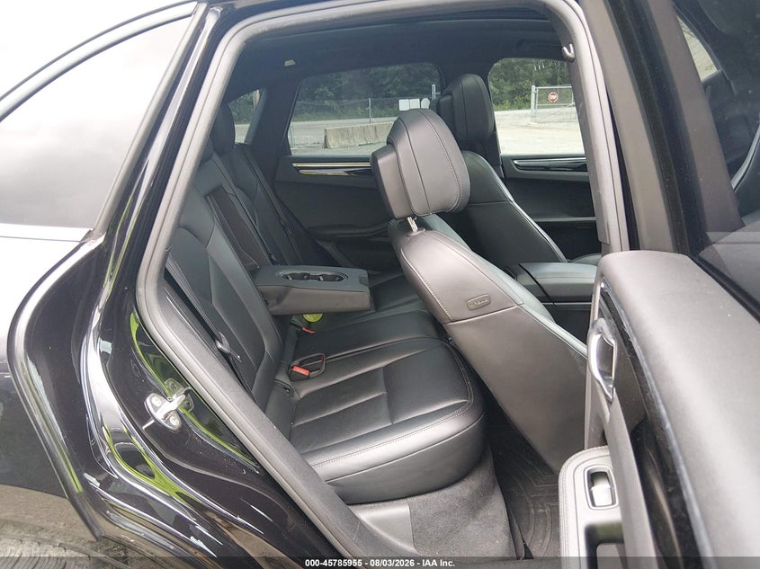 2020 PORSCHE MACAN auction photo 8