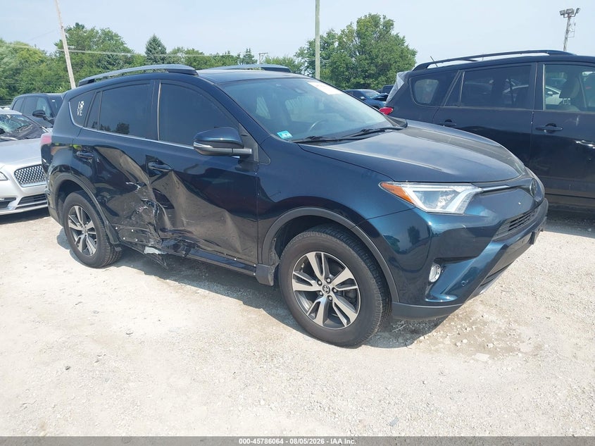 Vin: jtmrfrev1jd222622, lot: 46284888, toyota rav4 xle 2018 img_1