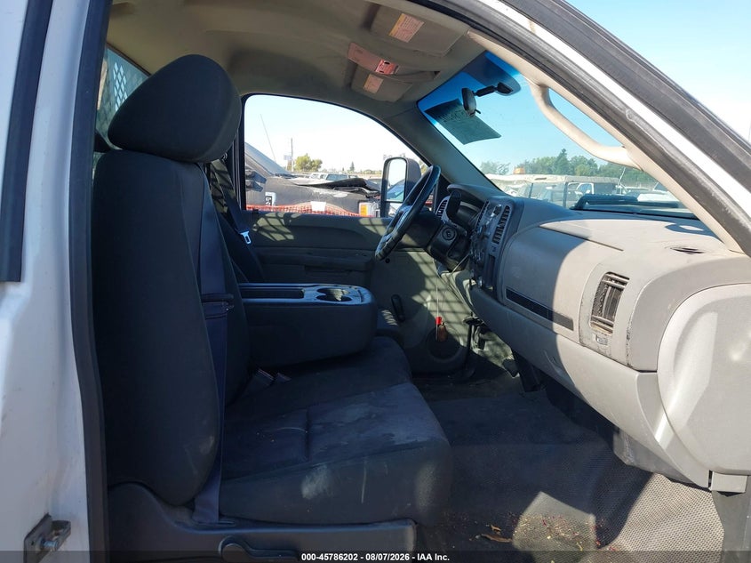 2013 CHEVROLET SILVERADO 3500HD CHASSIS auction photo 5