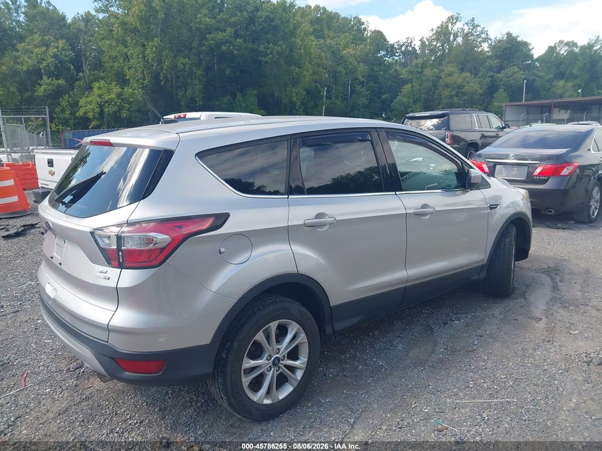 Vin: 1fmcu9gd9hua78369, lot: 46285079, ford escape se 20174