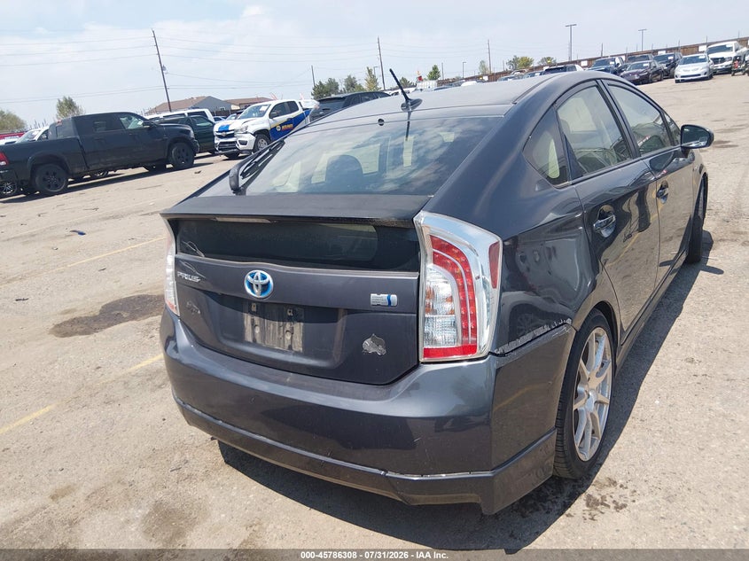 Vin: jtdkn3du6c1558474, lot: 46285132, toyota prius three 20124