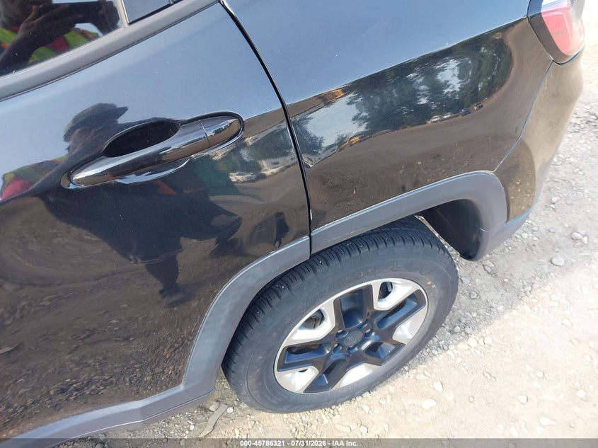 2017 JEEP NEW COMPASS auction photo 6