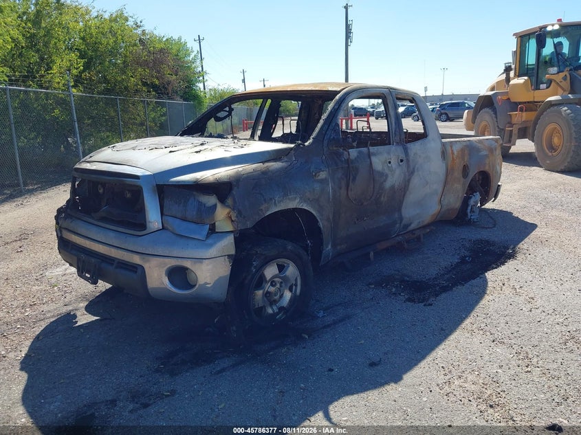 2010 TOYOTA TUNDRA auction photo 2