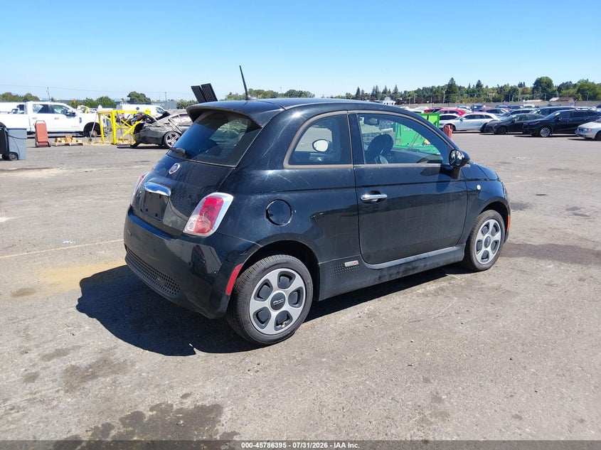 2015 FIAT 500E auction photo 4