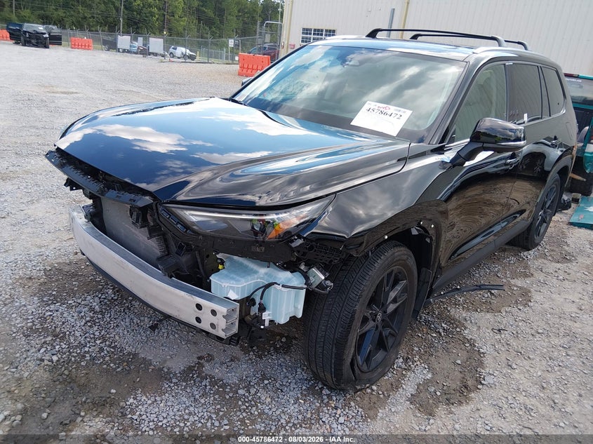 2024 TOYOTA GRAND HIGHLANDER auction photo 2