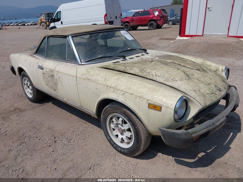 1982 FIAT 124 auction photo 1