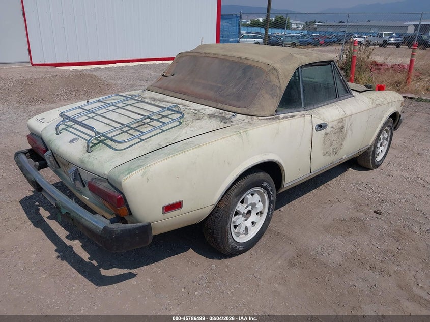 1982 FIAT 124 auction photo 4