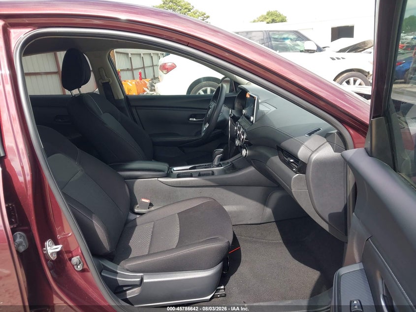 2024 NISSAN SENTRA auction photo 5